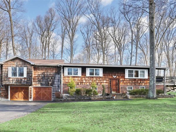 1 Forest Glen Court, Suffern, NY 10901