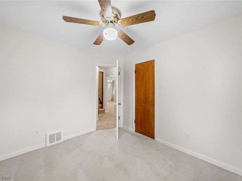 25 S Van Buren Avenue, Barberton, OH 44203 Photo 12