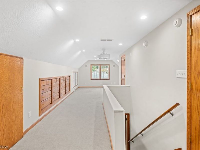 25 S Van Buren Avenue, Barberton, OH 44203 Photo 15