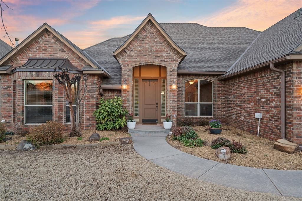 2712 Belmont Drive, Norman, OK 73072 Main Photo