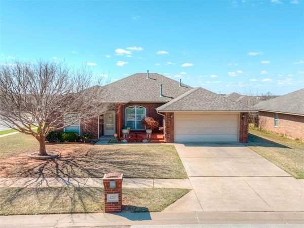 4237 Syracuse Street, Moore, OK 73160