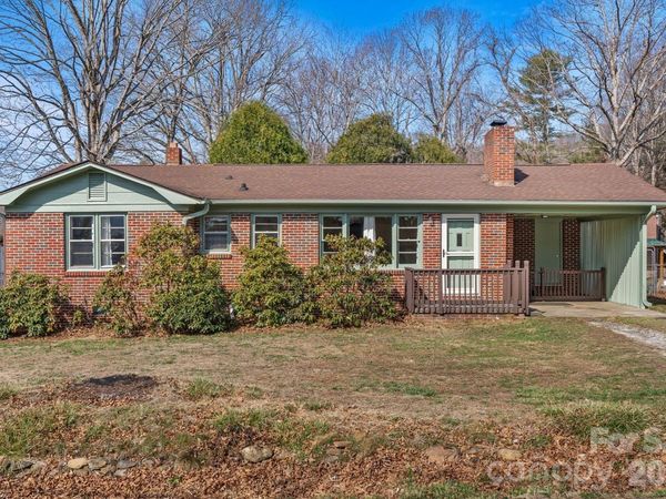 303 Stonewall Avenue, Swannanoa, NC 28778