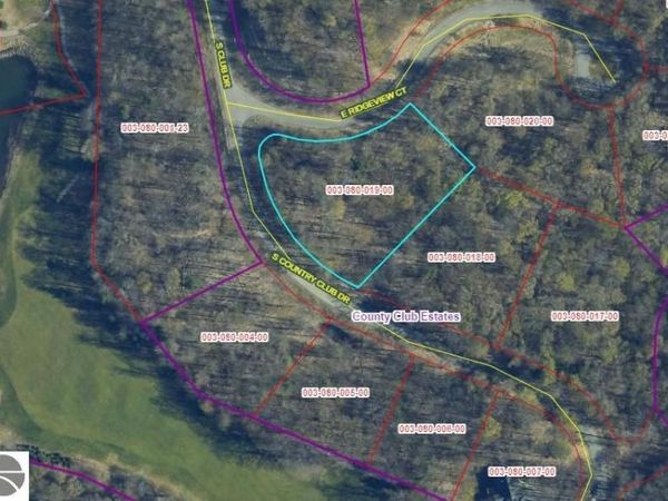 Club Drive S, Cedar, MI 49621