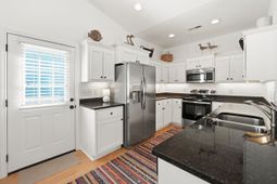 72 Weatherboard Ct.  photo 4