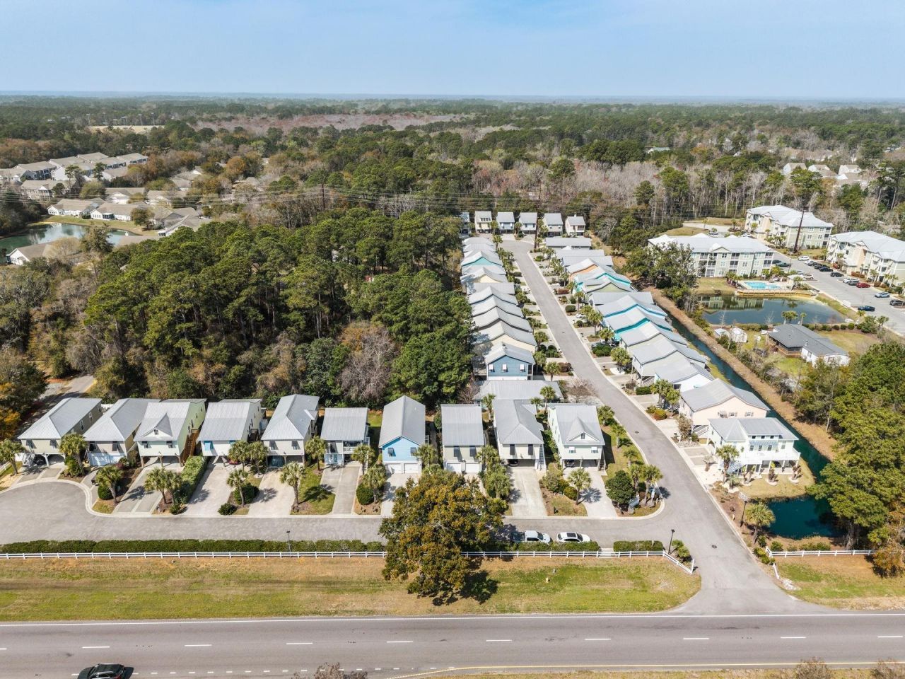 72 Weatherboard Ct.  Photo 36