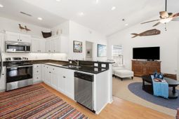 72 Weatherboard Ct.  photo 4