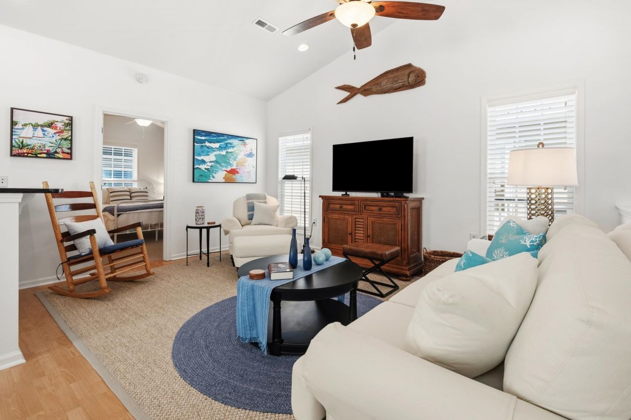 72 Weatherboard Ct.  Photo 8