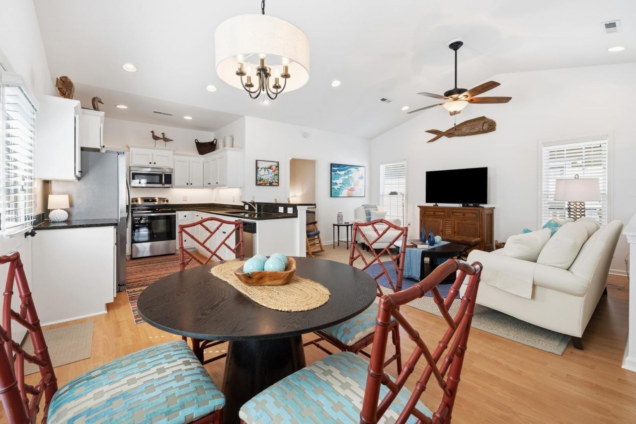 72 Weatherboard Ct.  Photo 9