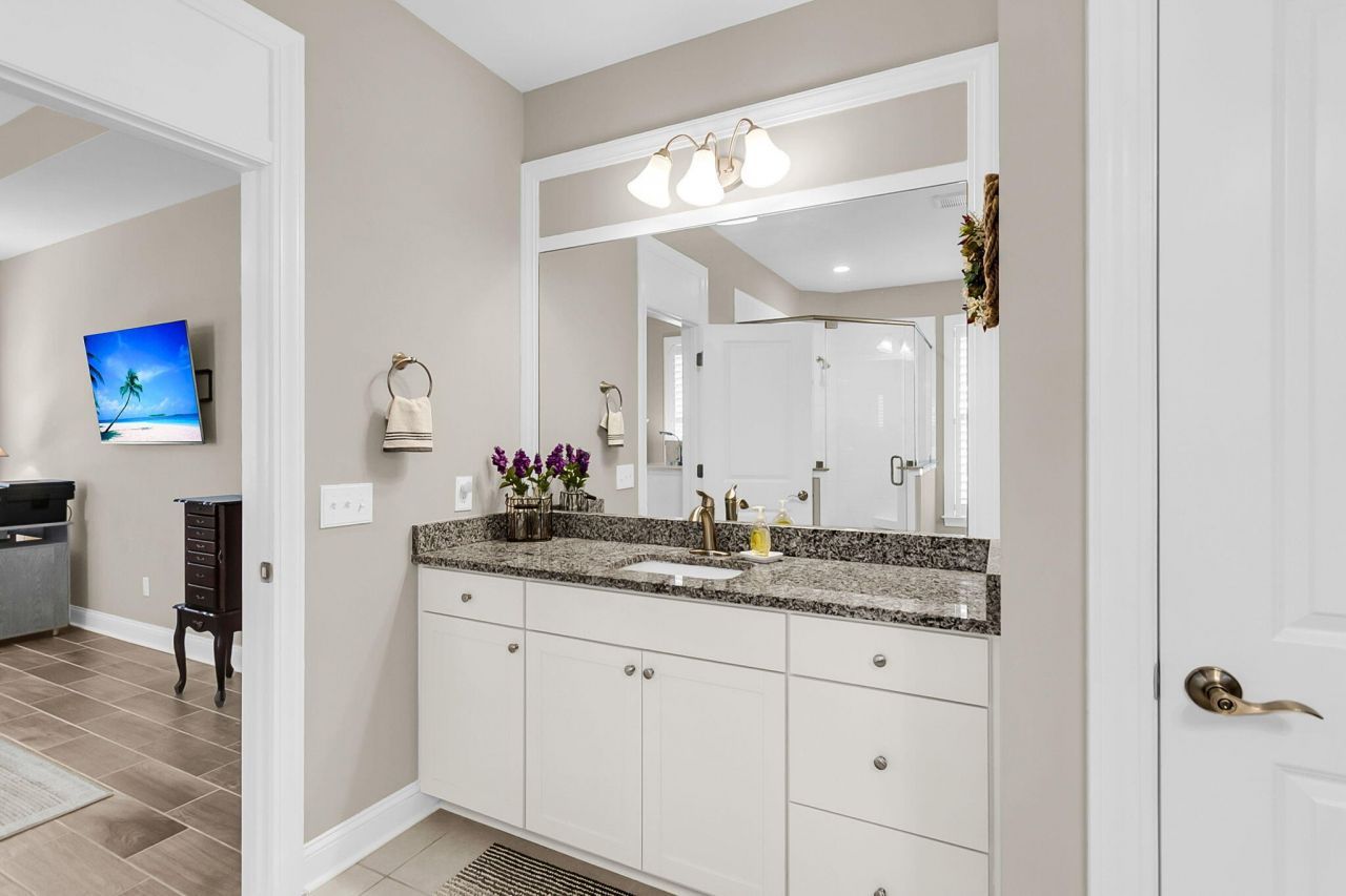 108 Blackbird Loop Photo 32