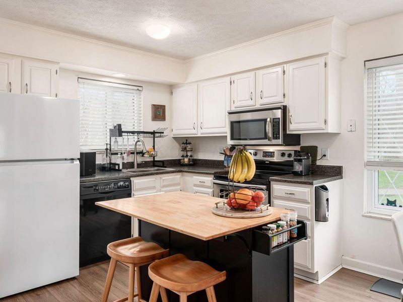 5381 Valley Lane E, Columbus, OH 43231 Photo 13