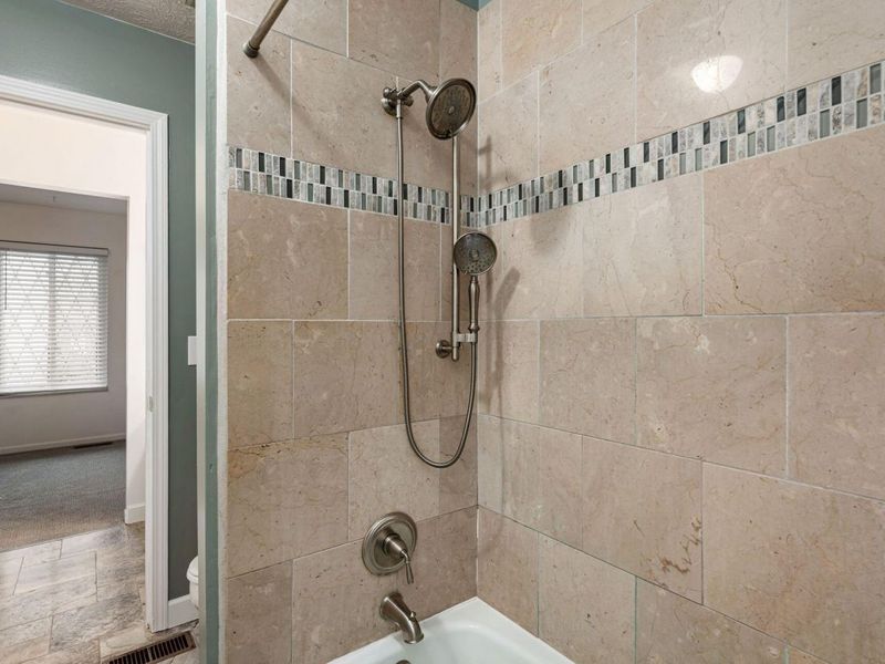 5381 Valley Lane E, Columbus, OH 43231 Photo 24