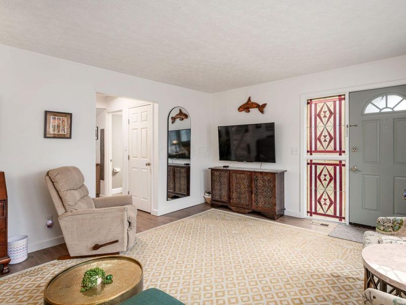 5381 Valley Lane E, Columbus, OH 43231 Photo 9