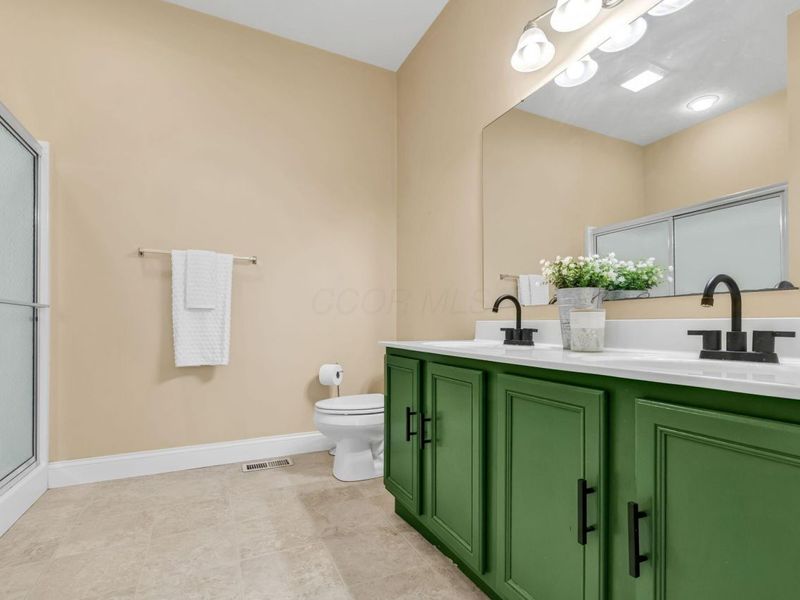 1915 Teakwood Drive, Ontario, OH 44906 Photo 19