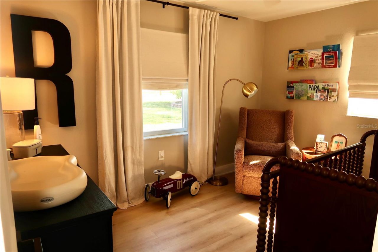 9484 Treasure Lane Ne, Saint Petersburg, FL 33702 Photo