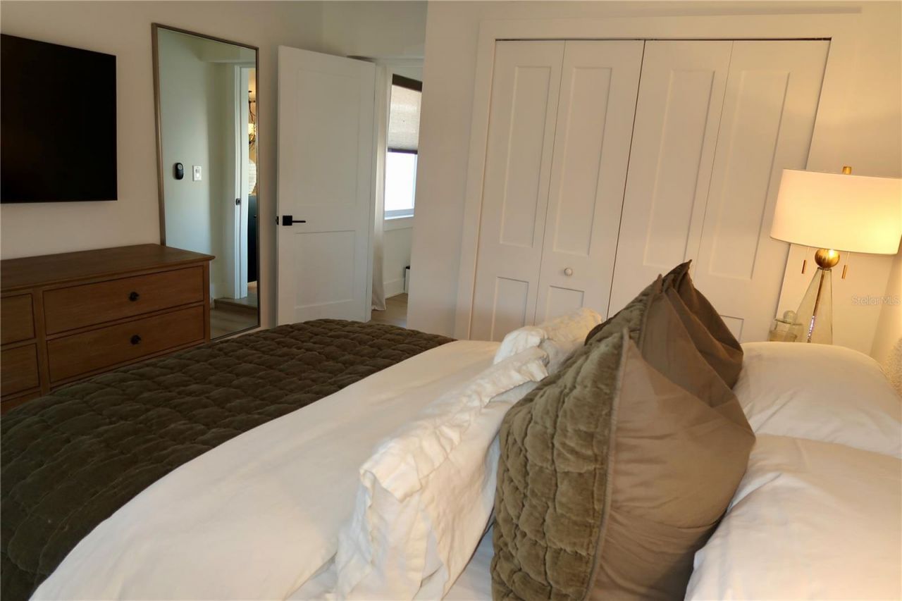 9484 Treasure Lane Ne, Saint Petersburg, FL 33702 Photo