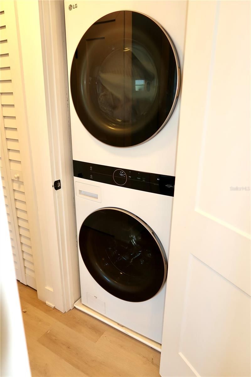 9484 Treasure Lane Ne, Saint Petersburg, FL 33702 Photo