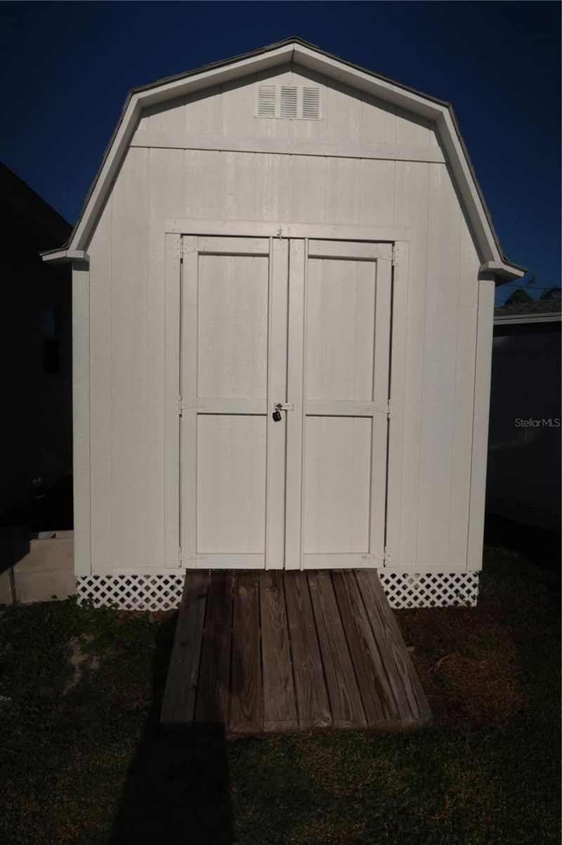 9484 Treasure Lane Ne, Saint Petersburg, FL 33702 Photo