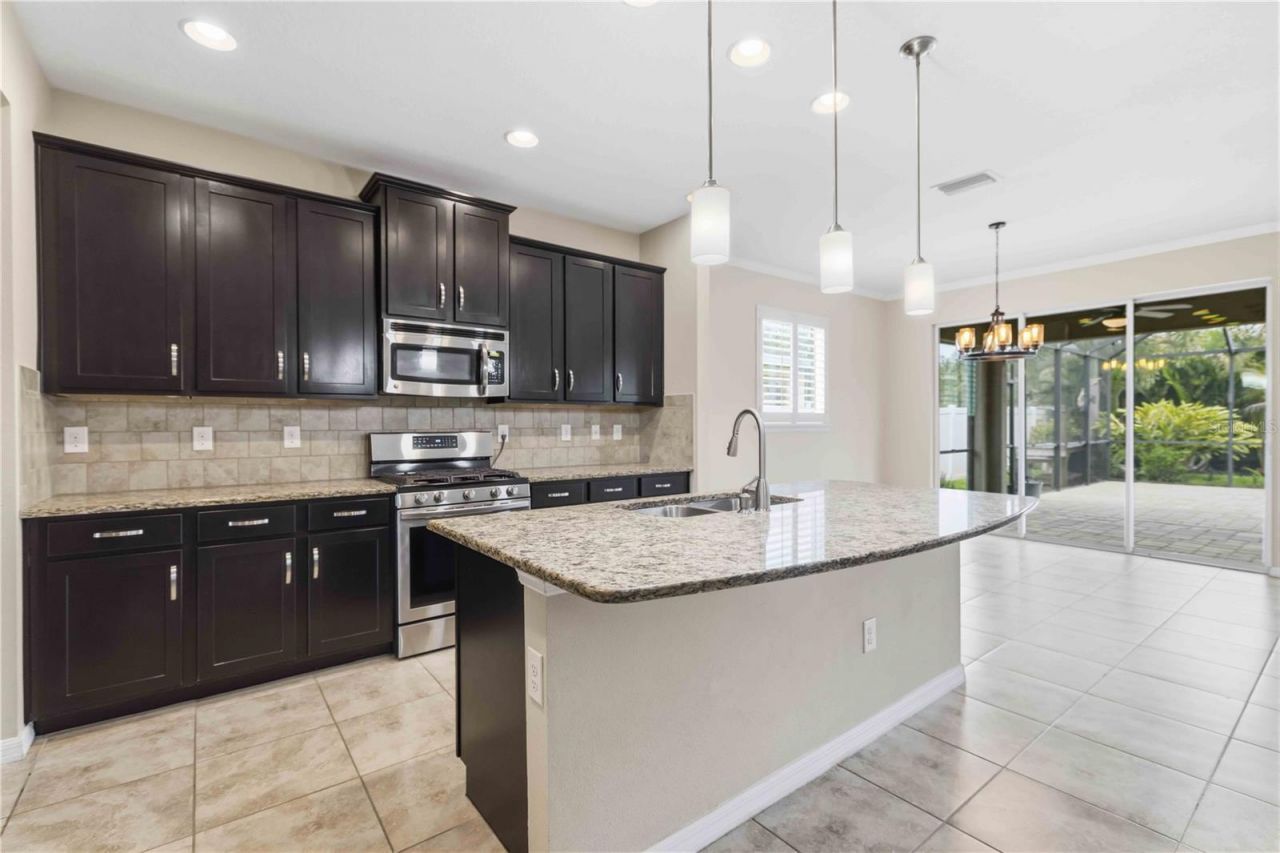 7456 47th Avenue Circle E, Bradenton, FL 34203 Photo