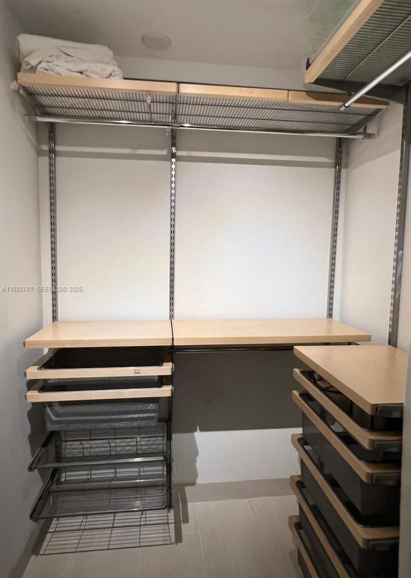 6039 Collins Ave , Unit 1223, Miami Beach, FL 33140 Photo