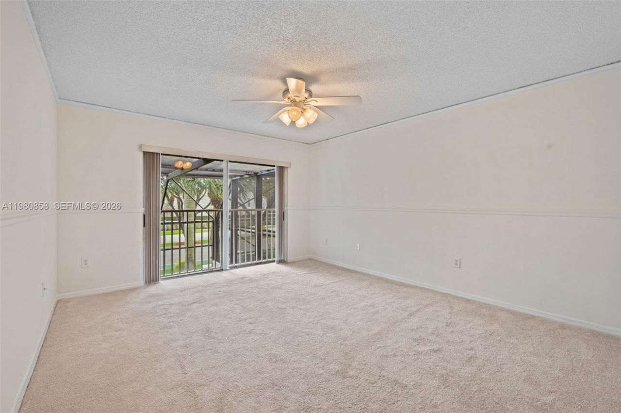 10252 NW 52nd Ter , Doral, FL 33178 Photo