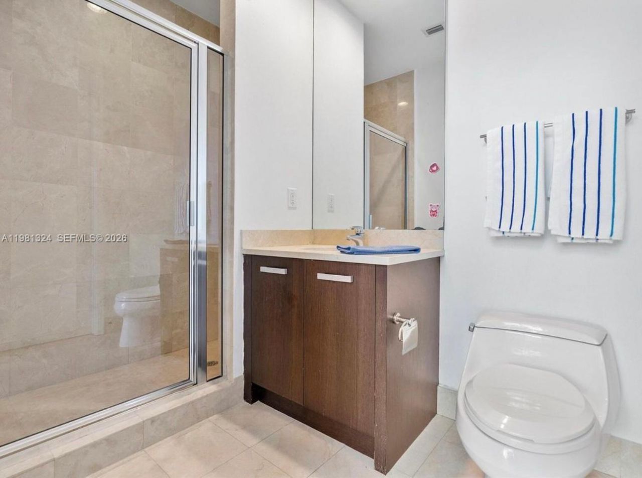 18101 Collins Ave , Unit 401, Sunny Isles Beach, FL 33160 Photo