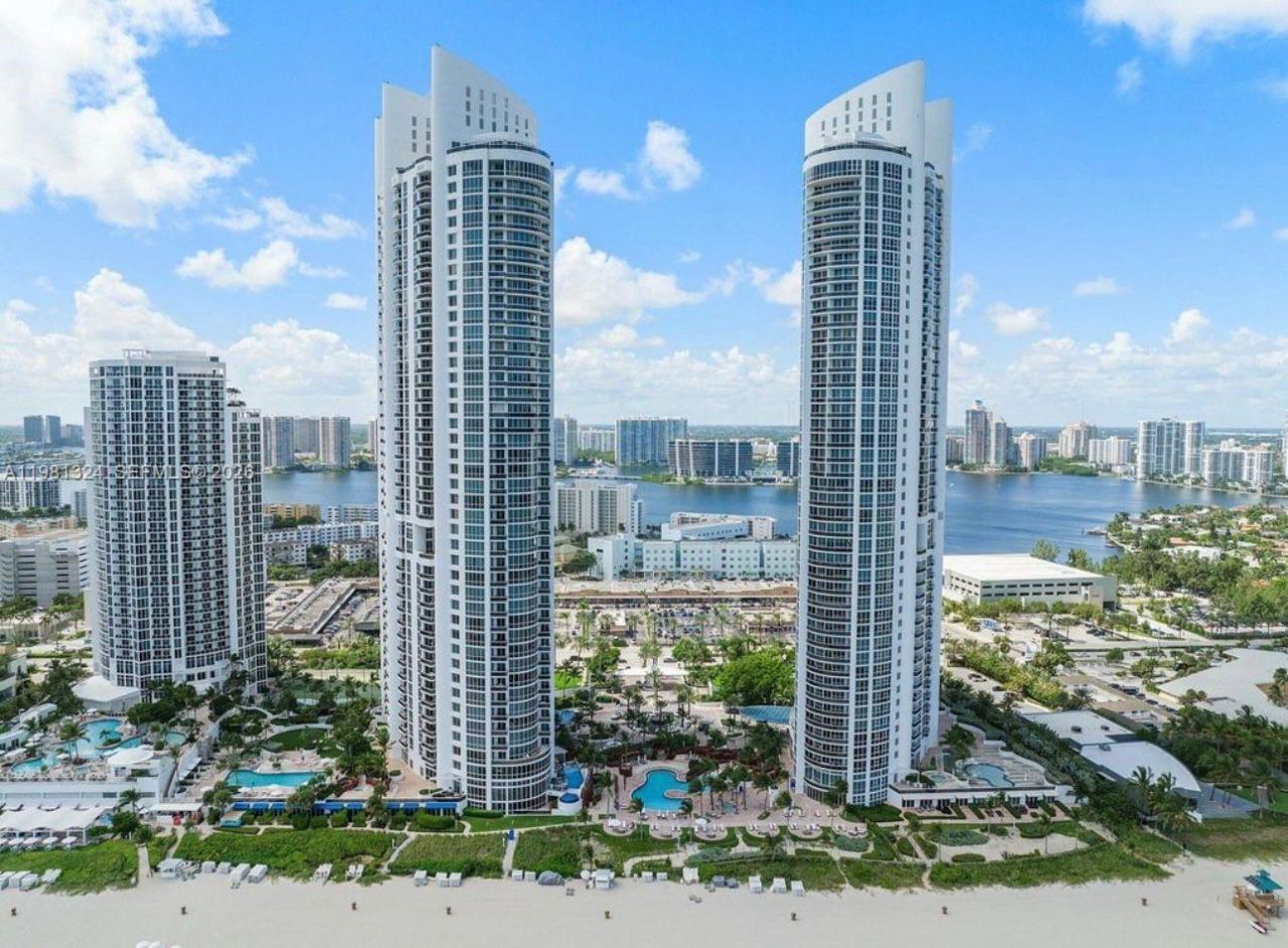 18101 Collins Ave , Unit 401, Sunny Isles Beach, FL 33160 Photo