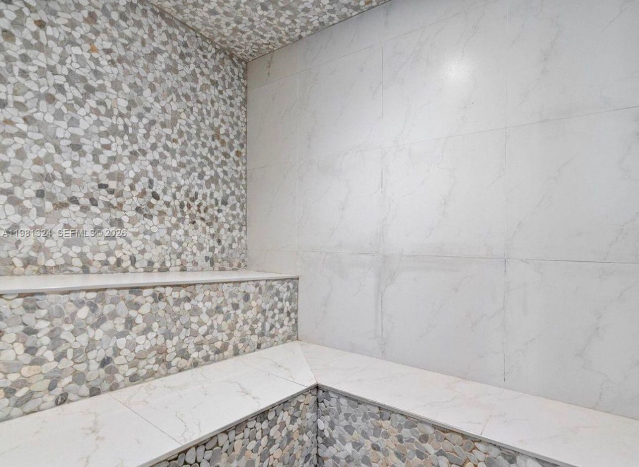 18101 Collins Ave , Unit 401, Sunny Isles Beach, FL 33160 Photo