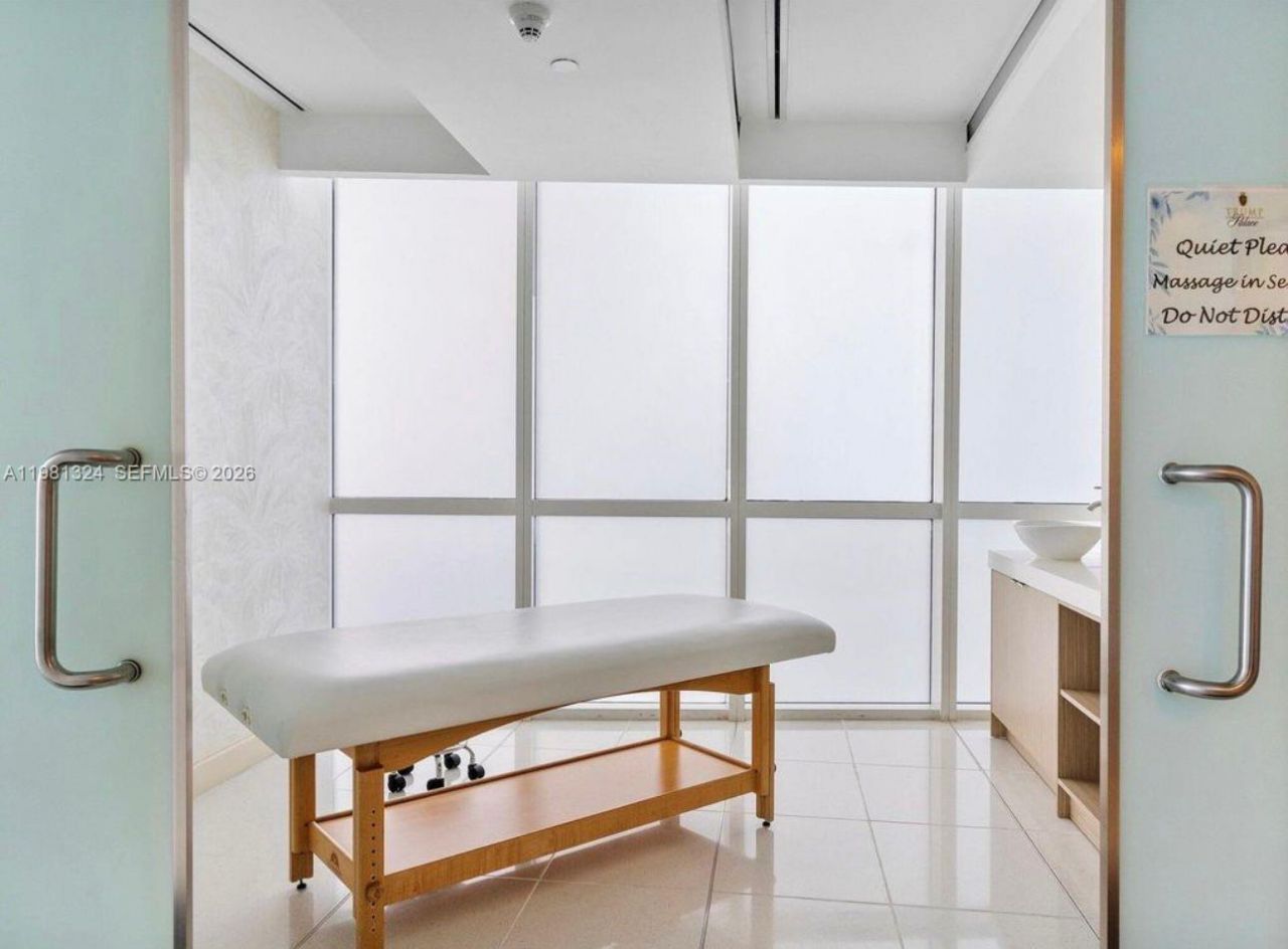 18101 Collins Ave , Unit 401, Sunny Isles Beach, FL 33160 Photo