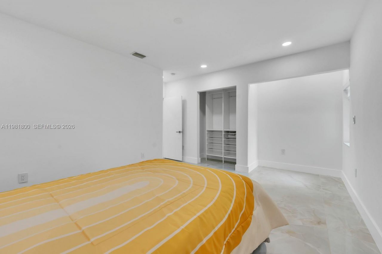 200 N Hibiscus Dr, Miami Beach, FL 33139 Photo