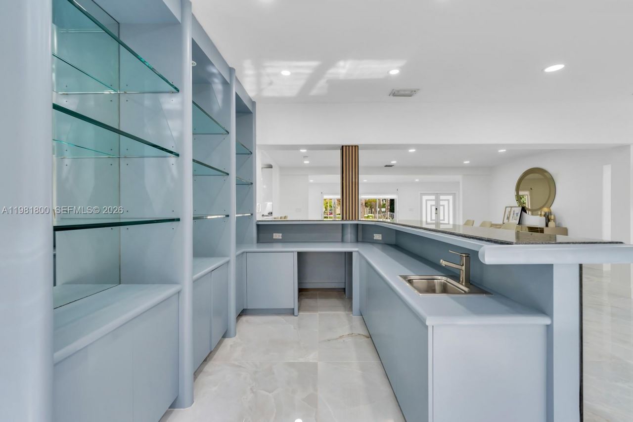 200 N Hibiscus Dr, Miami Beach, FL 33139 Photo