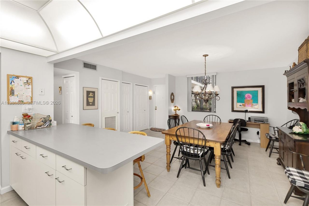 3440 NE 192nd St , Unit 1G-A, Aventura, FL 33180 Photo