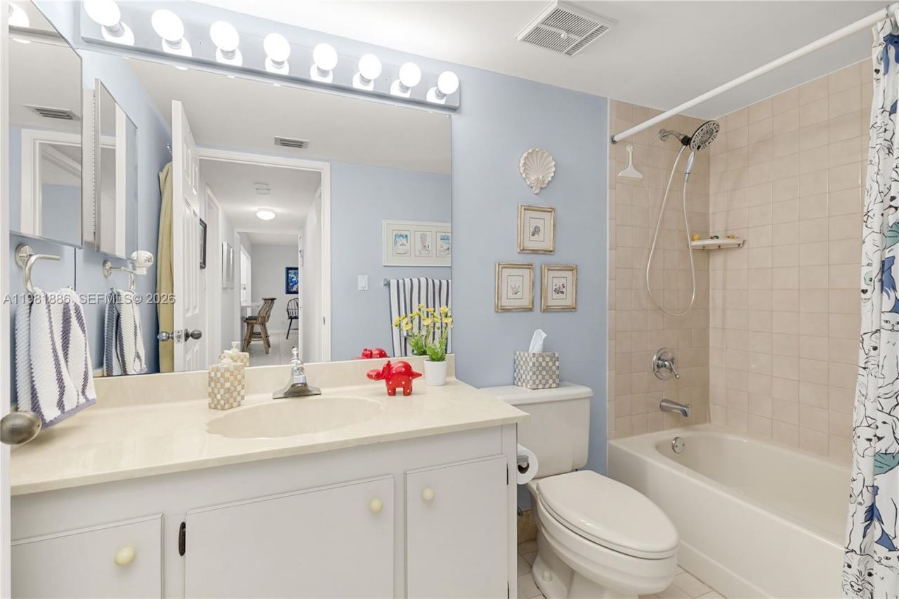 3440 NE 192nd St , Unit 1G-A, Aventura, FL 33180 Photo