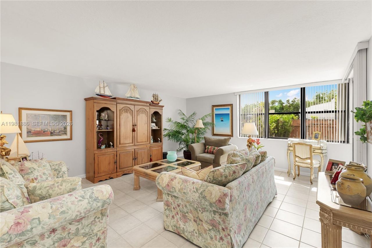 3440 NE 192nd St , Unit 1G-A, Aventura, FL 33180 Photo