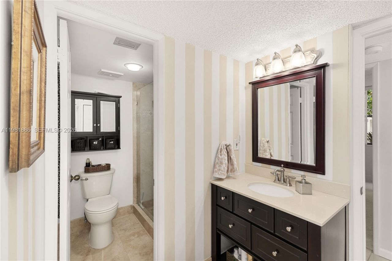 3440 NE 192nd St , Unit 1G-A, Aventura, FL 33180 Photo