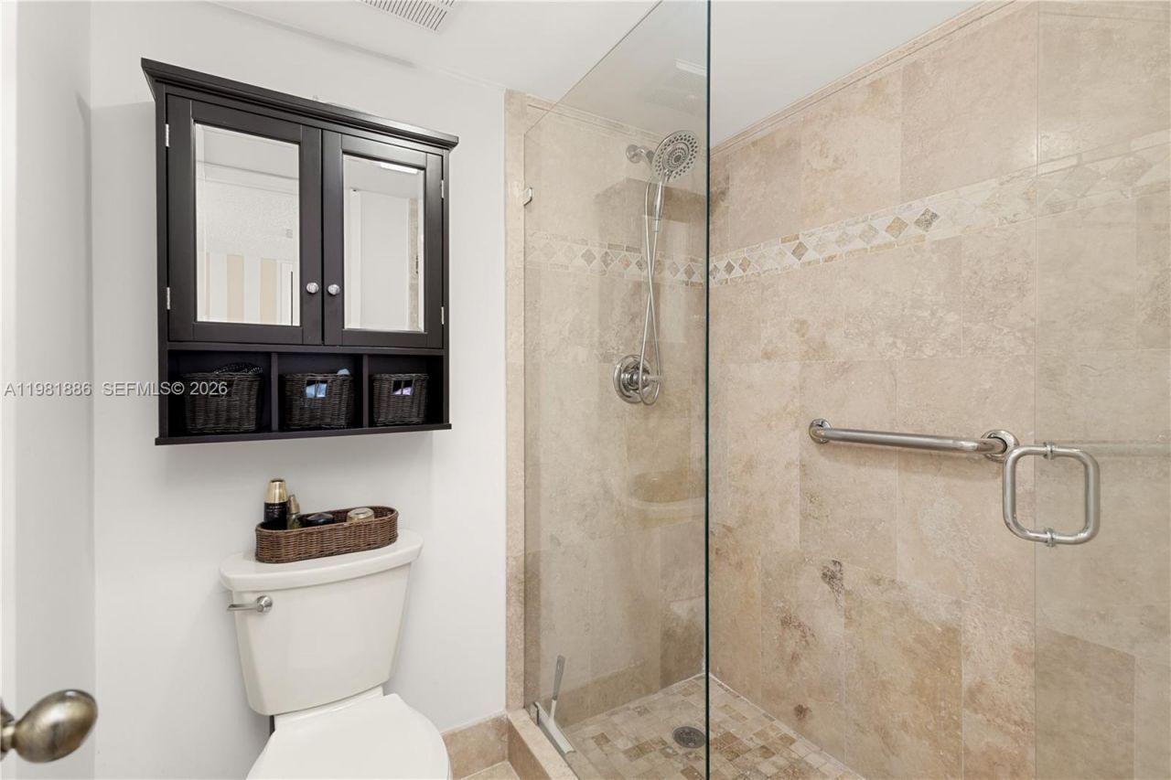 3440 NE 192nd St , Unit 1G-A, Aventura, FL 33180 Photo