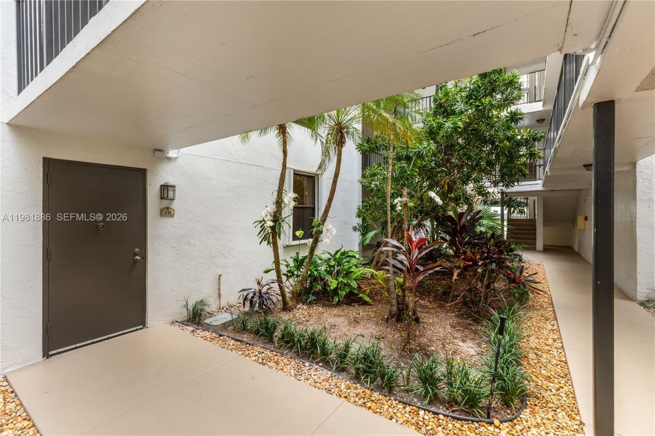 3440 NE 192nd St , Unit 1G-A, Aventura, FL 33180 Photo