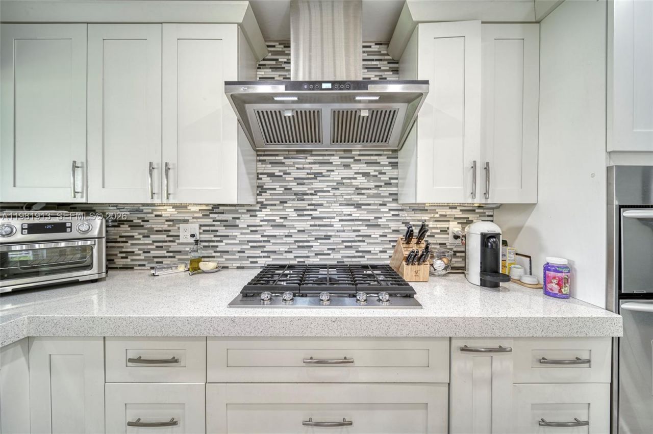 10131 SW 108th St , Miami, FL 33176 Photo