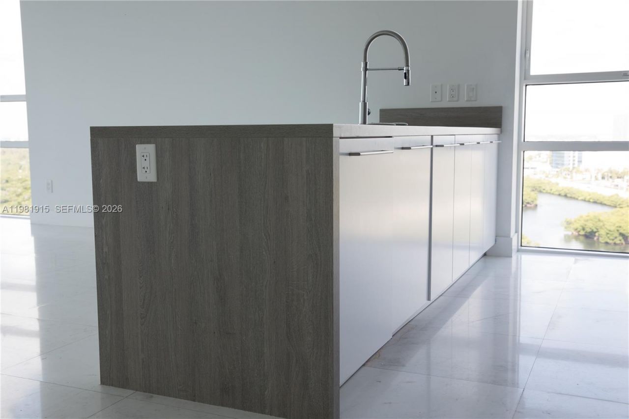 400 Sunny Isles Blvd , Unit 1701, Sunny Isles Beach, FL 33160 Photo