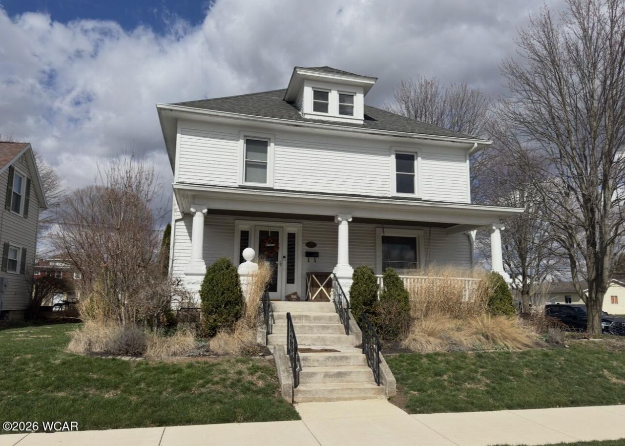 602 W Benton Street, Wapakoneta, OH 45895 Main Photo