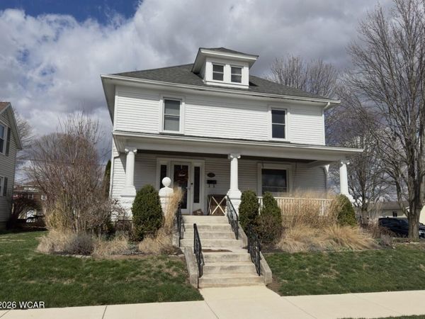 602 W Benton Street, Wapakoneta, OH 45895