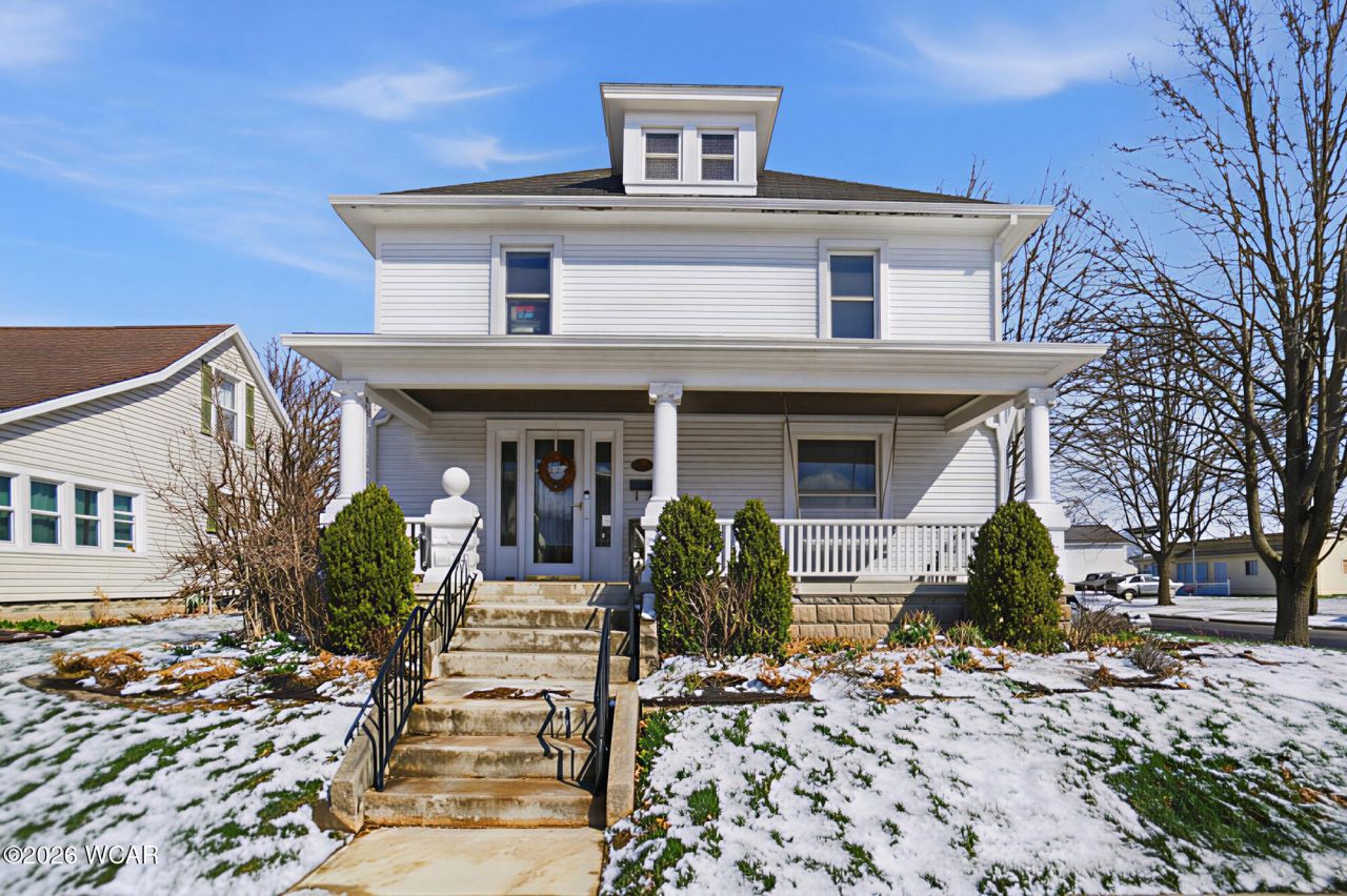 602 W Benton Street, Wapakoneta, OH 45895 Main Photo