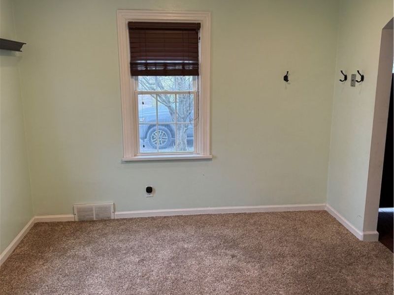 719 Jeanette Avenue, Steubenville, OH 43952 Photo 3