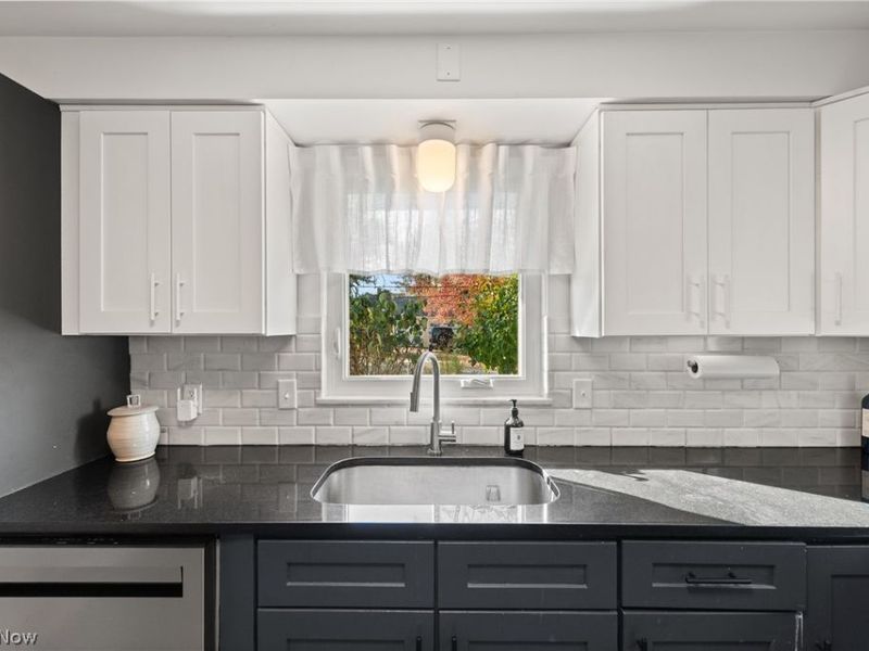 24535 Lake Road , Bay Village, OH 44140 Photo 18