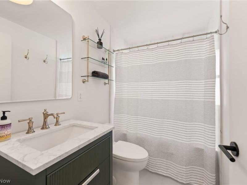 24535 Lake Road , Bay Village, OH 44140 Photo 32