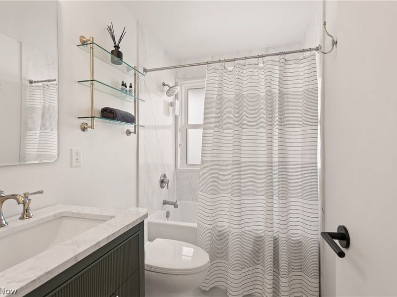 24535 Lake Road , Bay Village, OH 44140 Photo 33