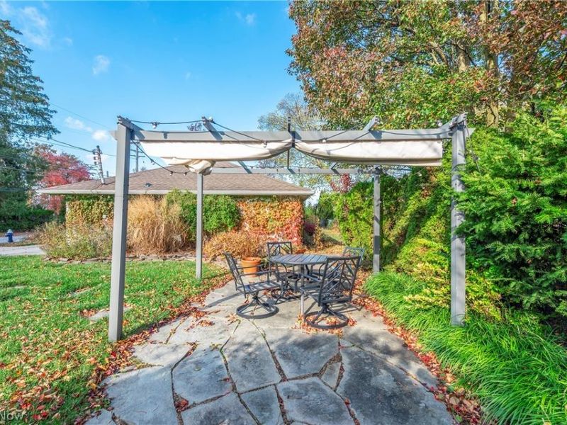 24535 Lake Road , Bay Village, OH 44140 Photo 43