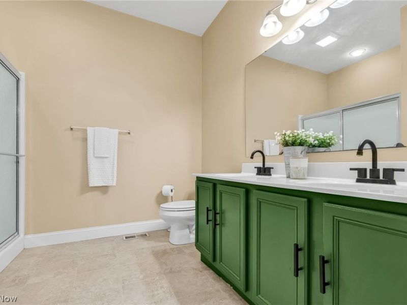 1915 Teakwood Drive, Ontario, OH 44906 Photo 19