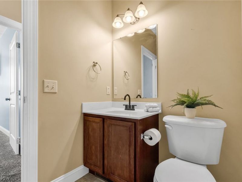 1915 Teakwood Drive, Ontario, OH 44906 Photo 24