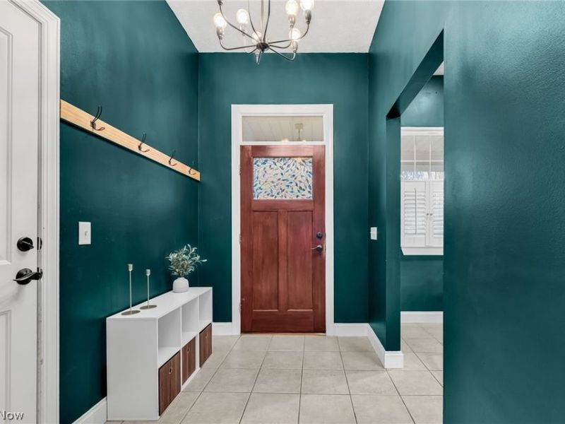 1915 Teakwood Drive, Ontario, OH 44906 Photo 5