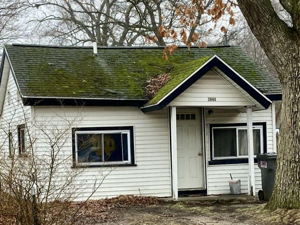 2844 Valley Street, Norton Shores, MI 49444